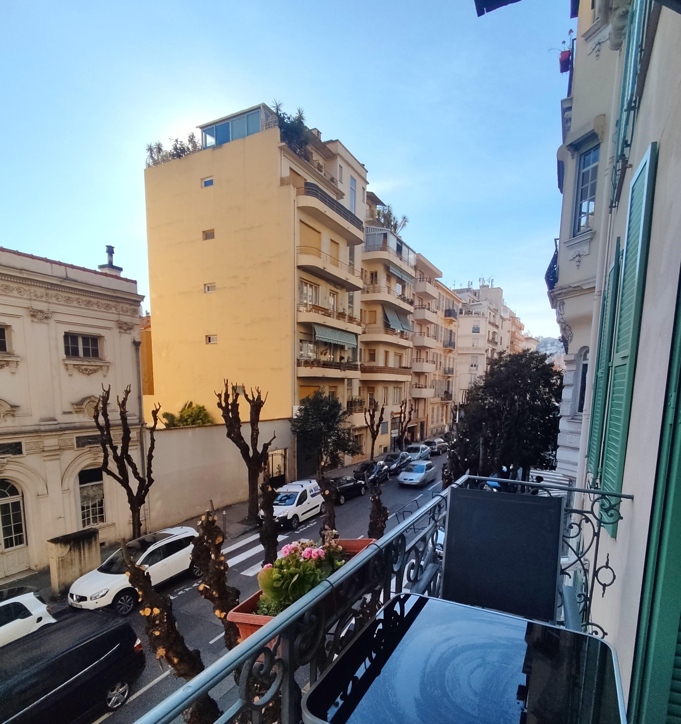 Parisien Nizza