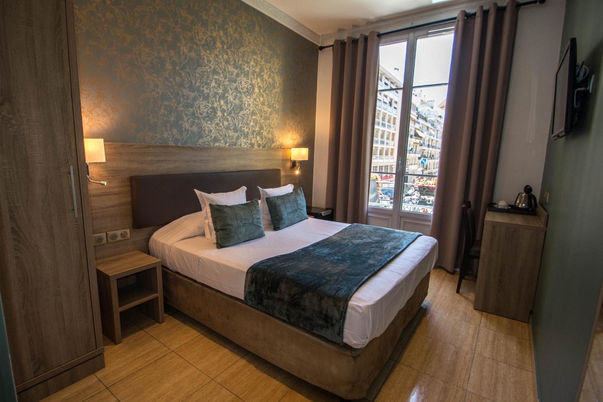 Parisien 3*